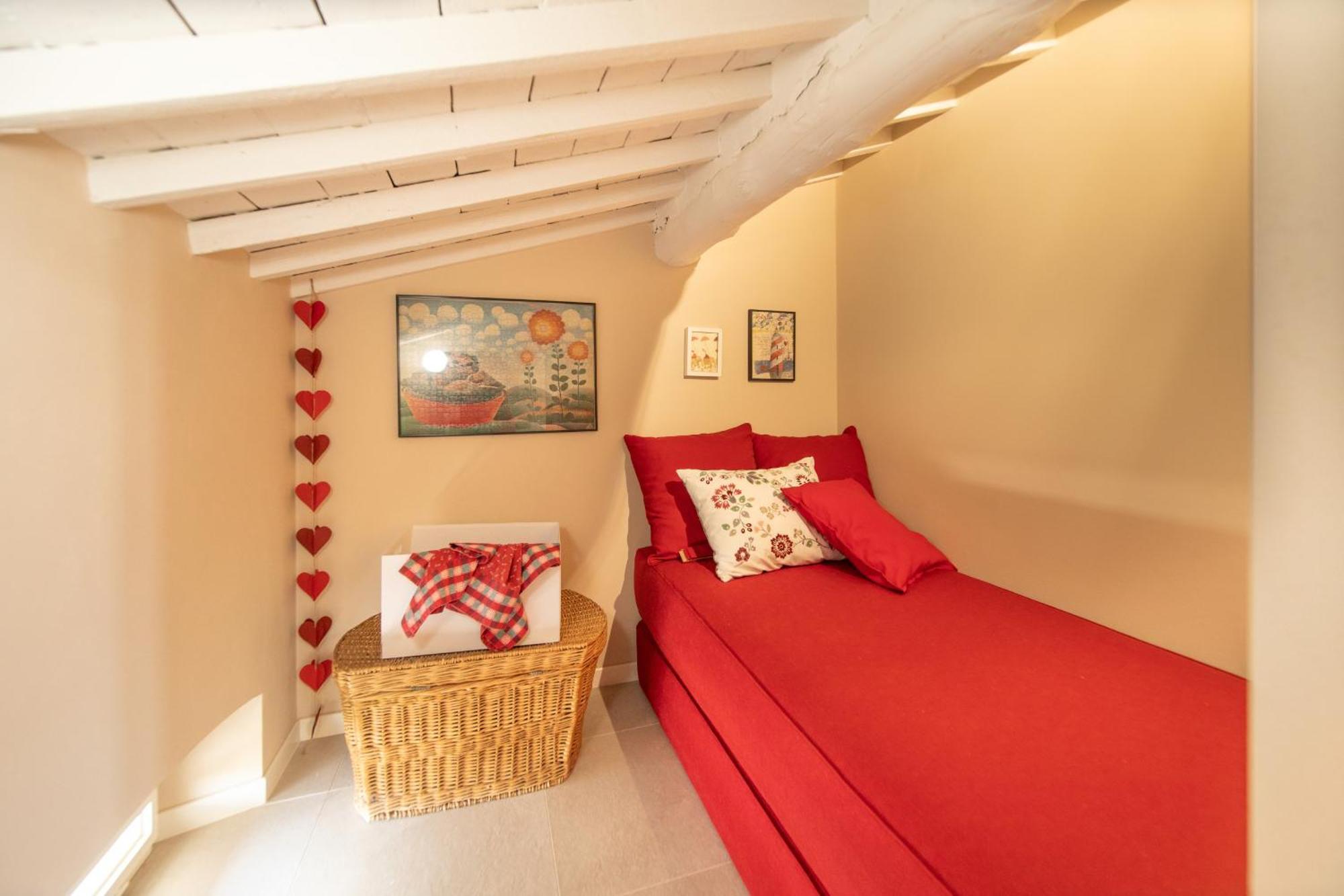 Casa Cantore Close To The Walls *