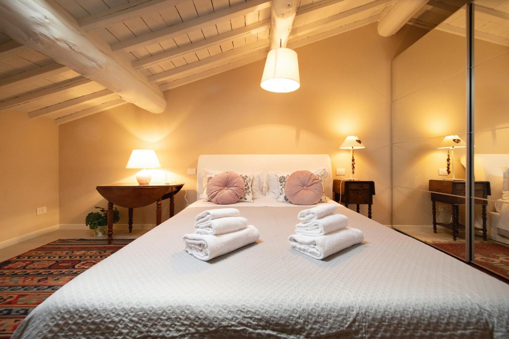 Casa Cantore Close To The Walls