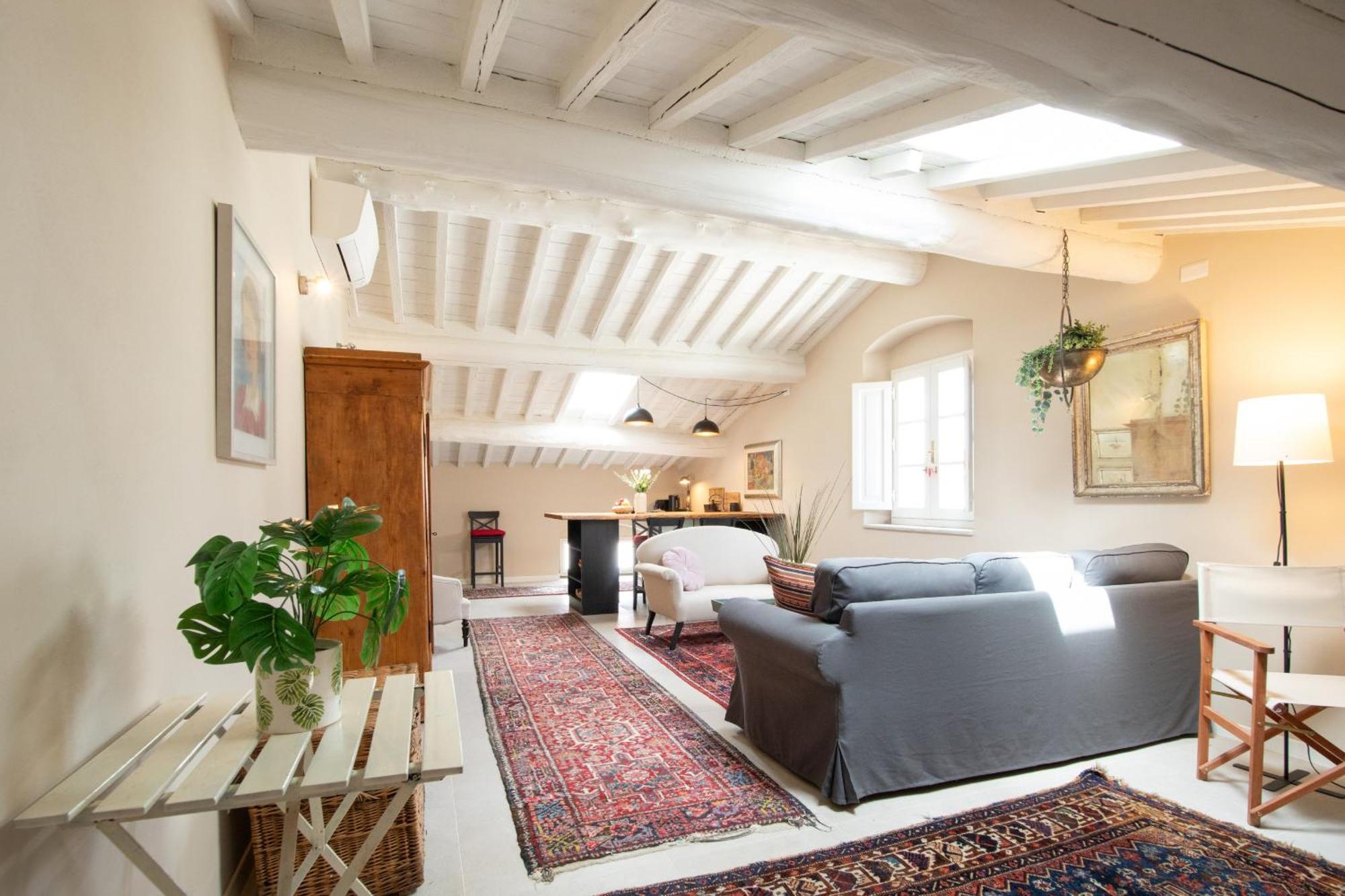 Casa Cantore Close To The Walls *